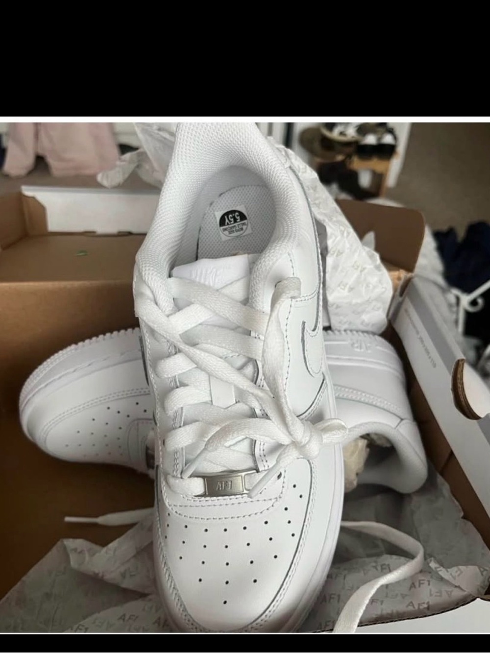 Nike White Air Force 1 Low Sneakers